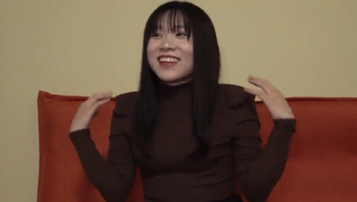 この子めっちゃいい子です…満点の笑顔と溢れる愛嬌 セックス経験少なくて不慣れな娘がデカチンで奥を開発されて半泣きイキ